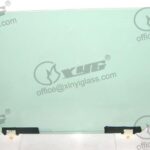 RH FRONT DOOR GLASS GREEN